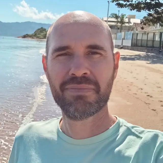 Martín W.